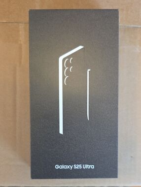 Samsung Black Galaxy S25 Ultra Retail Box with White Accents